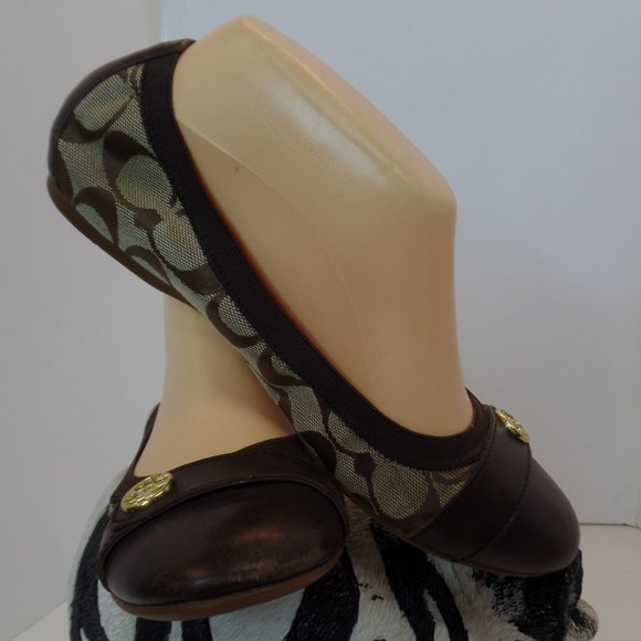 Coach Shoes - Coach Chelsey Signature Logo Fabric Brown Leather Flats Goldtone Hardware Sz 8